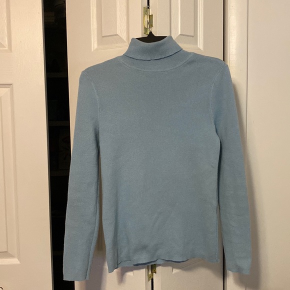 CHICO’S BLUE TURTLENECK SWEATER - Picture 1 of 3